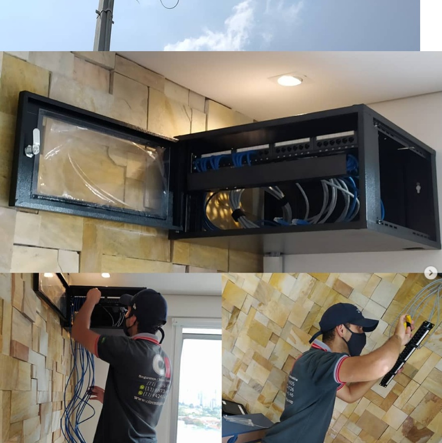 Técnicos da CI Tecnologia montando rack de rede com patch panel e cabeamento estruturado organizado