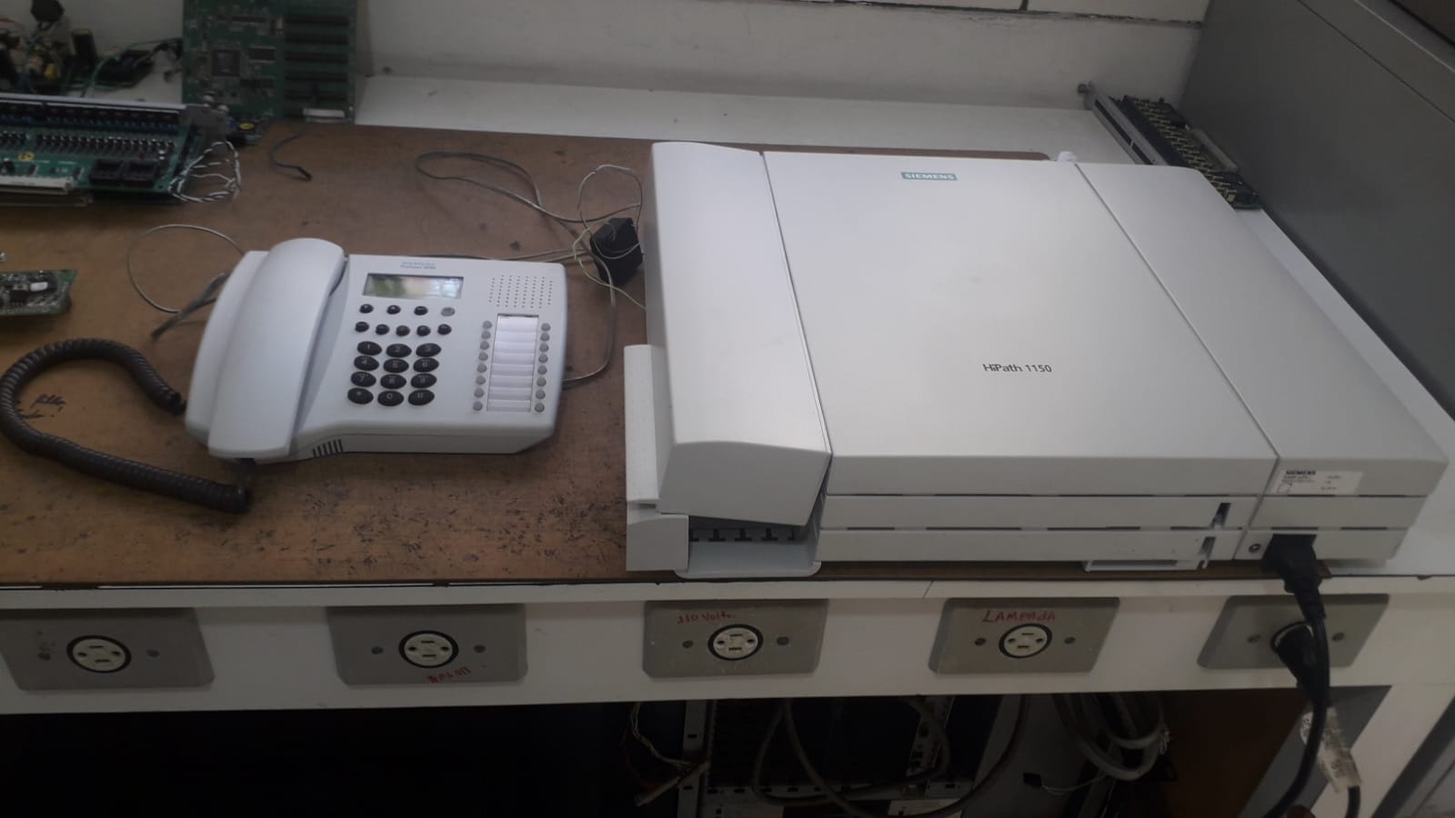 Central PABX Siemens em manutenção pela CI Tecnologia